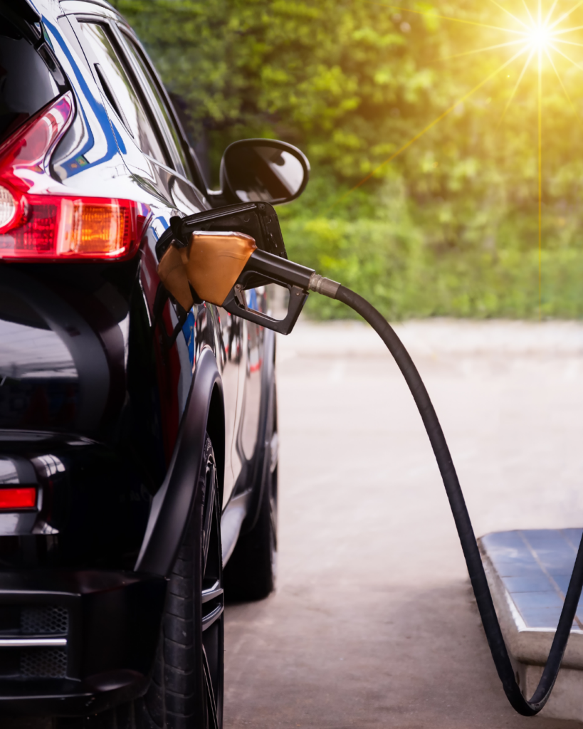 Os 5 erros mais comuns ao abastecer seu carro e como evitá-los.