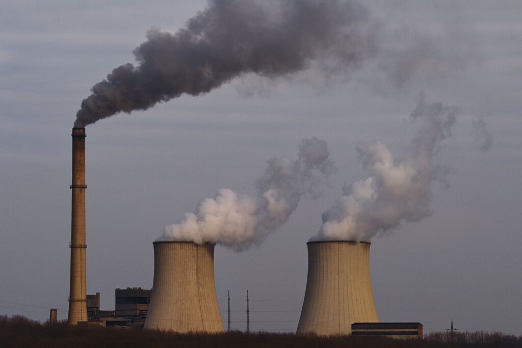 Governos Ignoram Metas Climáticas e Ampliam Com Combustíveis Fósseis
