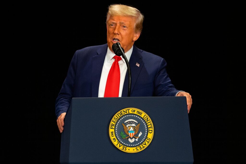 Trump Pressiona Rússia e Petróleo Fecha em Queda