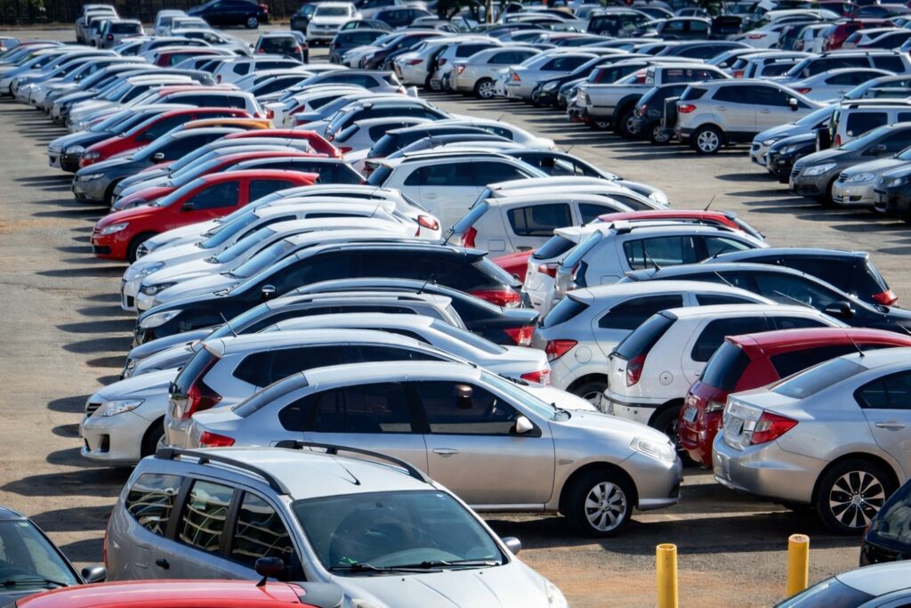 PEC Quer Limitar IPVA a 1%: Quanto Você Economiza e Quem Paga a Conta