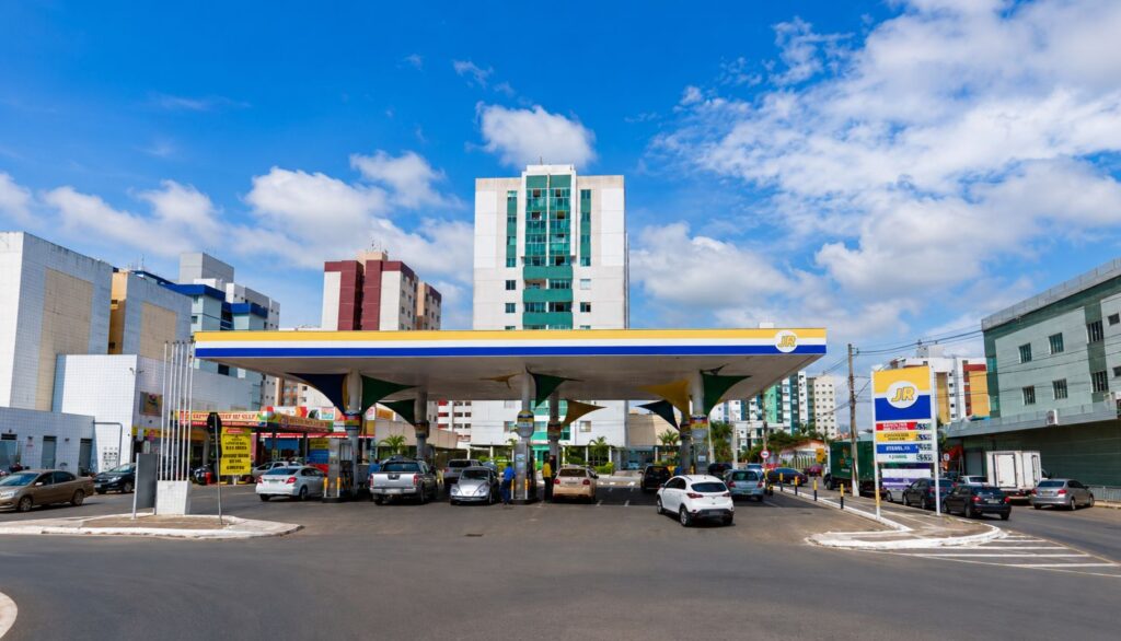 Auto Posto JPC: Economia no Abastecimento em Águas Claras, Brasília DF