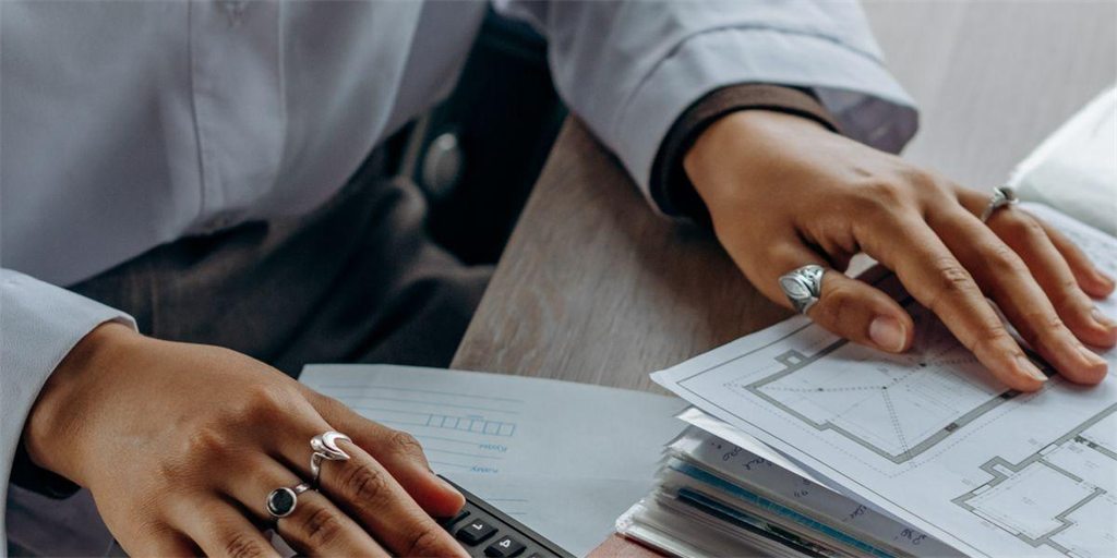 Auxílio combustível: é salário? O que diz a CLT