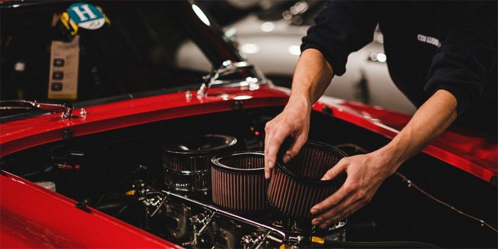 Como verificar o óleo do motor e completar o nível